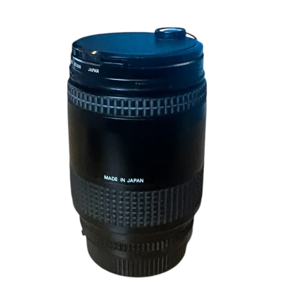 Nikon AF Nikkor 28–85mm f/3.5–4.5 Lens w/ Tokina UV 62mm Filter & Case Japan